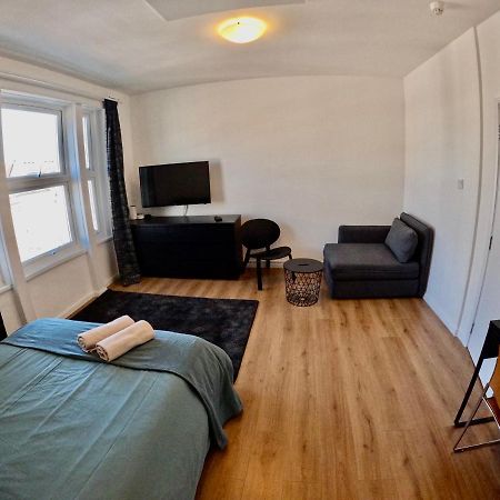 Lovely One Bedroom Flat Londres Exterior foto
