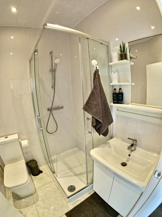 Lovely One Bedroom Flat Londres Exterior foto
